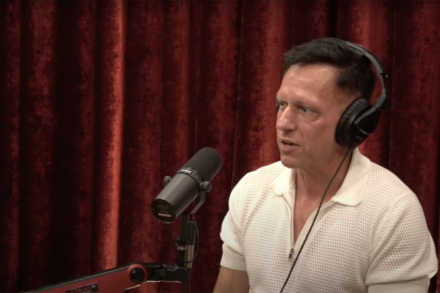 Investimento polêmico: Jeffrey Epstein aplicou US$ 40 milhões em empresa de Peter Thiel