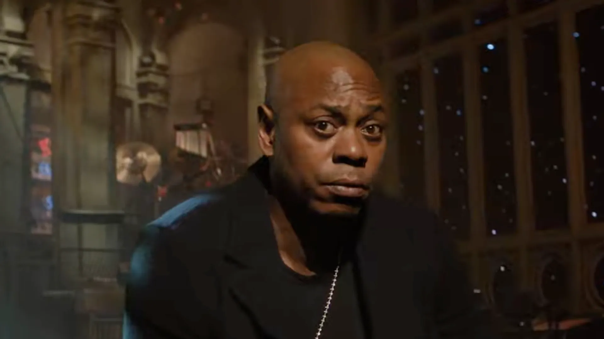 Dave Chappelle anuncia especial de stand-up surpresa na Netflix após luta de boxe
